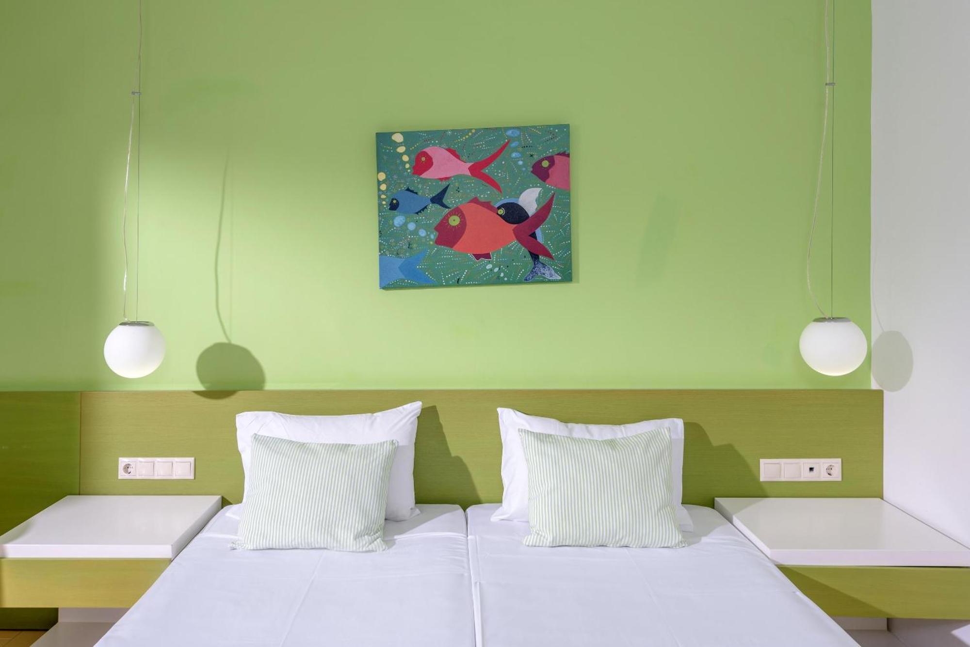 Zeus Hotels Palm Beach สตาลิดา ภายนอก รูปภาพ