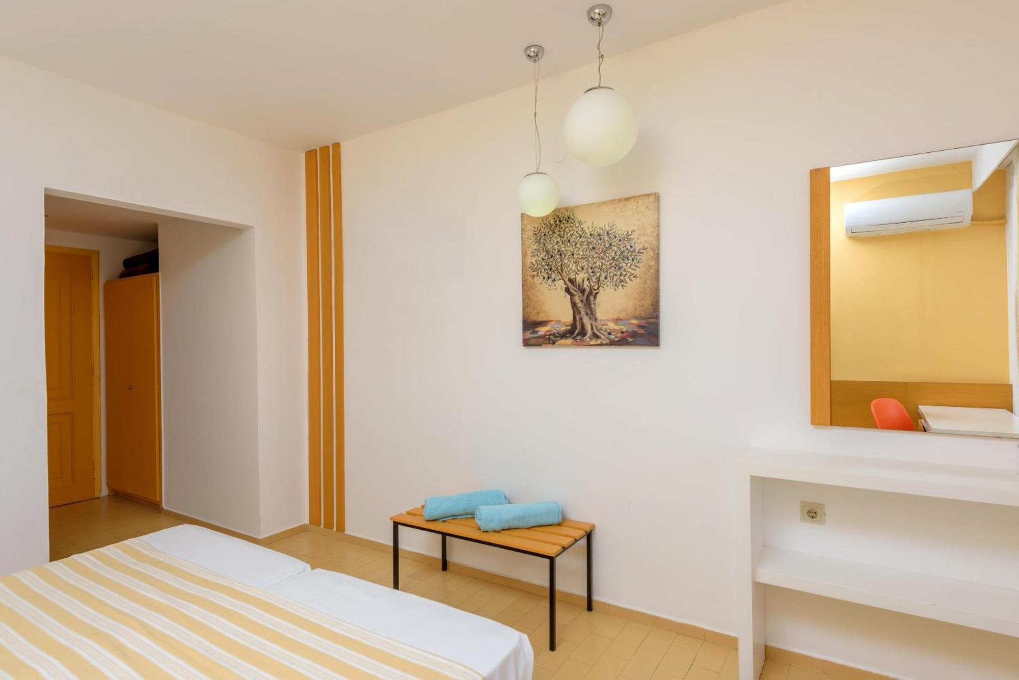 Zeus Hotels Palm Beach สตาลิดา ภายนอก รูปภาพ