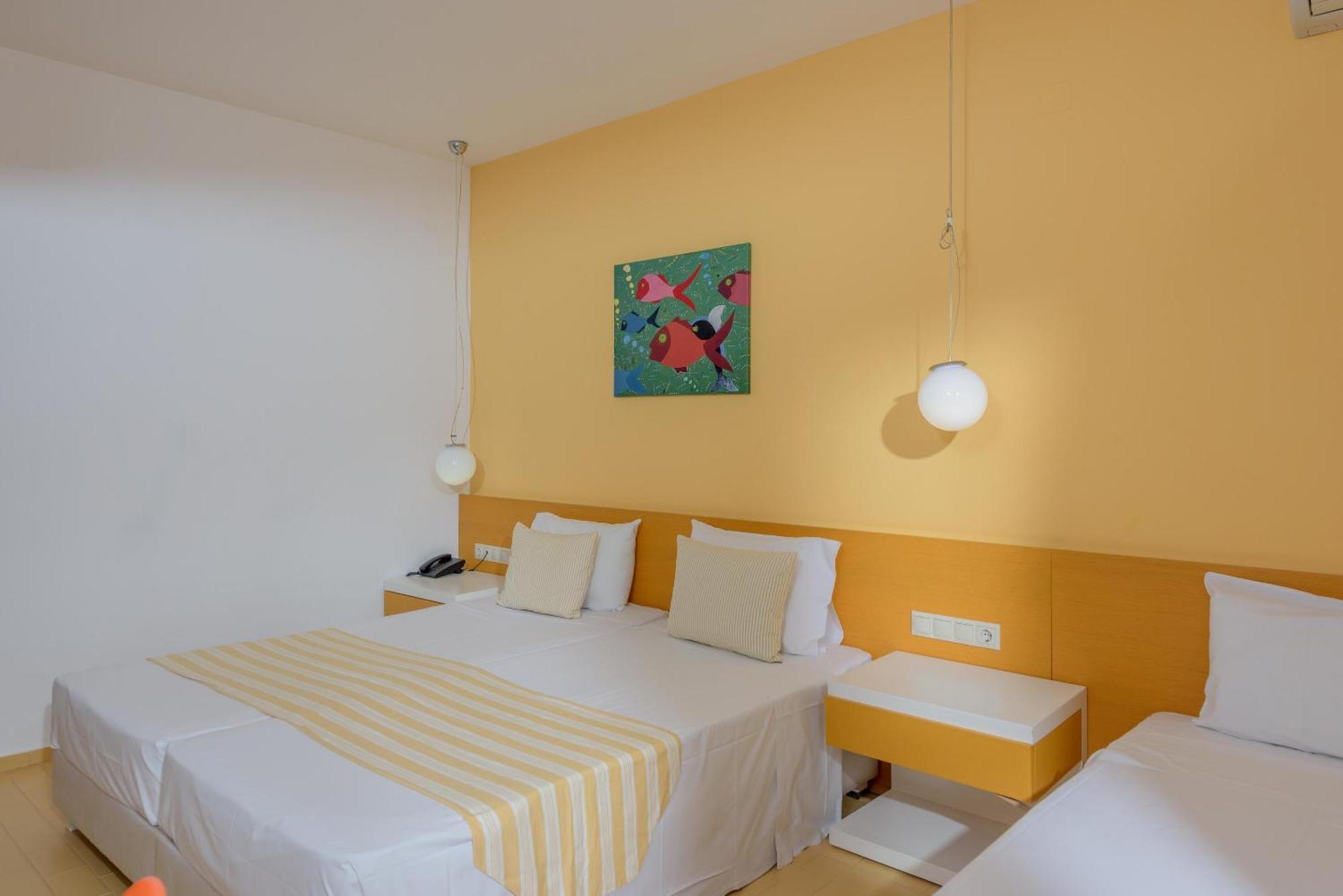Zeus Hotels Palm Beach สตาลิดา ภายนอก รูปภาพ
