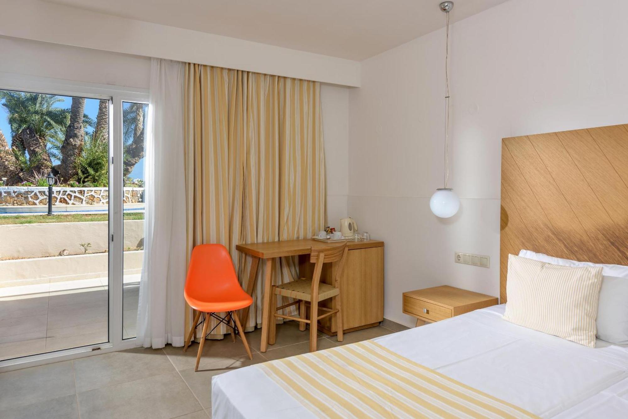 Zeus Hotels Palm Beach สตาลิดา ภายนอก รูปภาพ