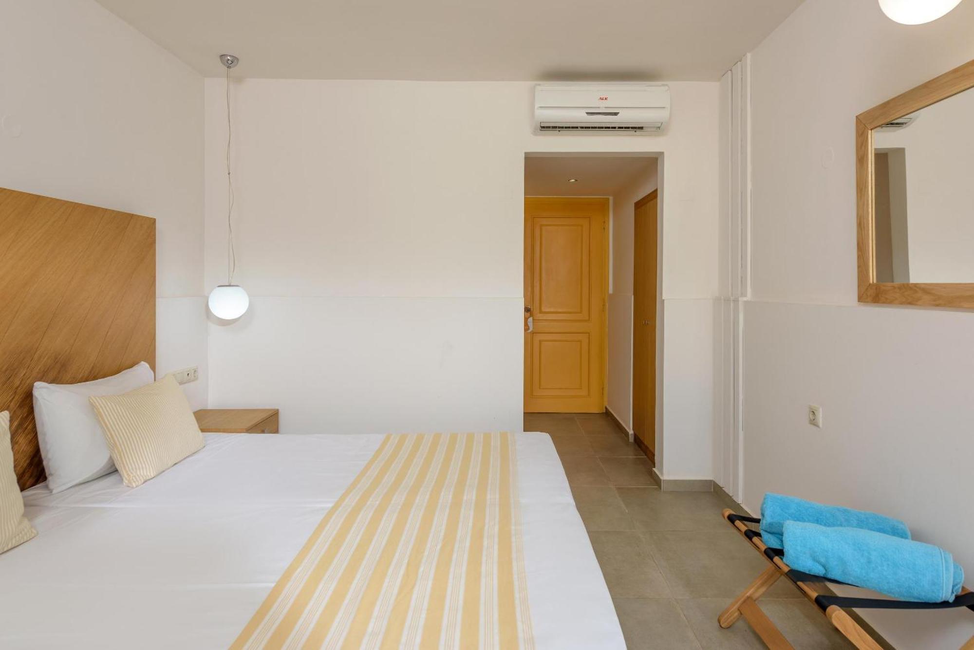 Zeus Hotels Palm Beach สตาลิดา ภายนอก รูปภาพ